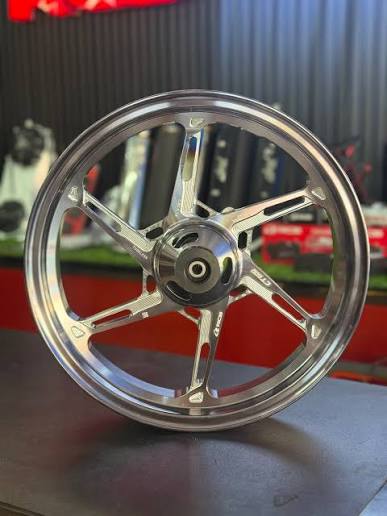 RCB CT600 CNC Rim NVX AEROX V3 2025 Titanium F-250x14 R-350x14 Disc | Official RCB Distributor in Lebanon - Bike Security